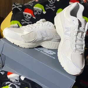 New Balance Off-White/Light Neutral Running Sneakers